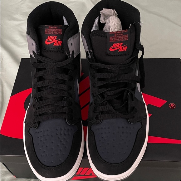 NEW Nike Air Jordan Men’s Retro 1 High Element Gore-Tex Black Particle Grey